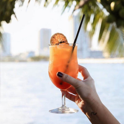 History of the Hurricane Glass: From Stormy Origins to Cocktail Elegance